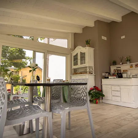 Beautiful Konukevi Assisi